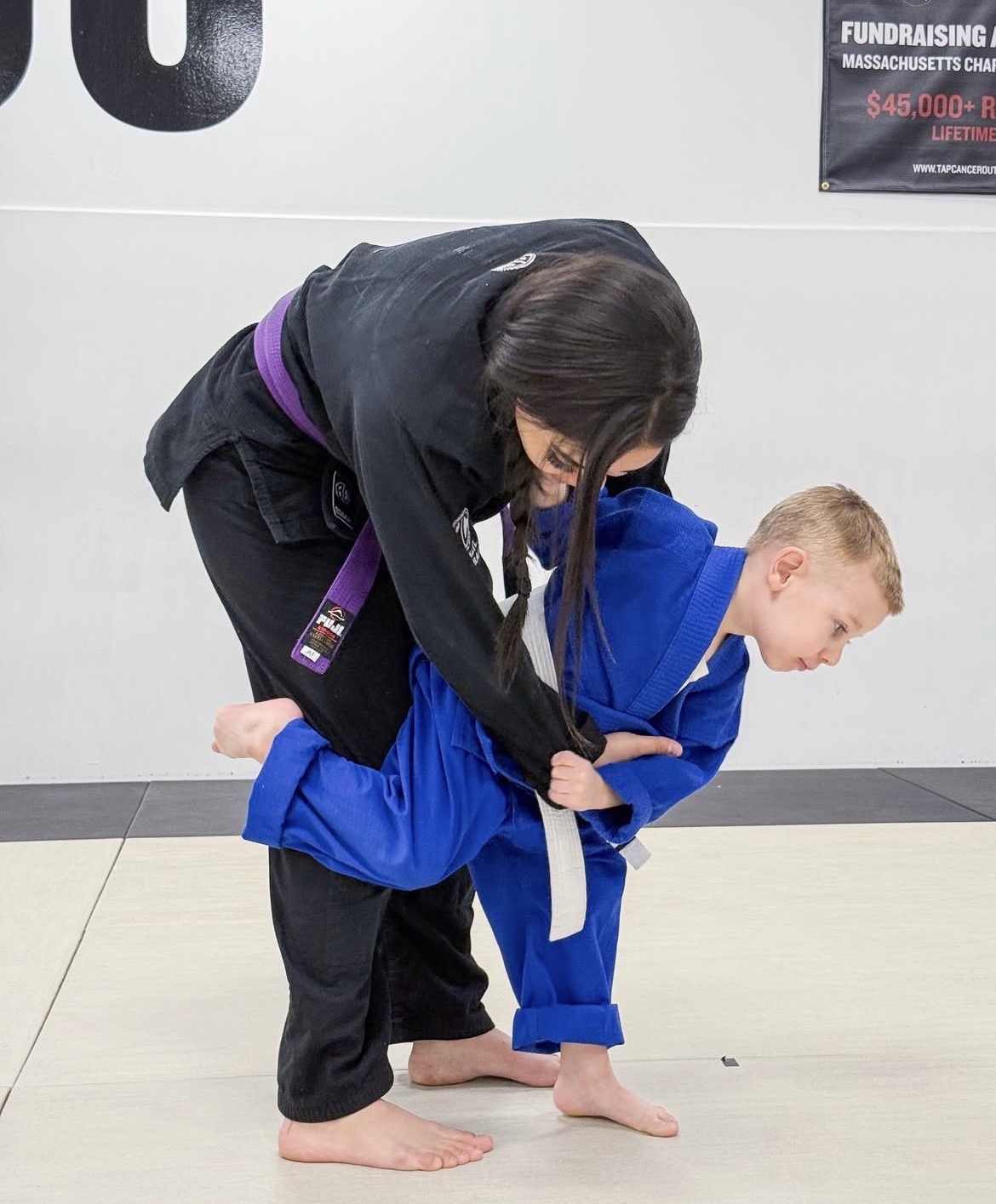 Amanda Teaching BJJ